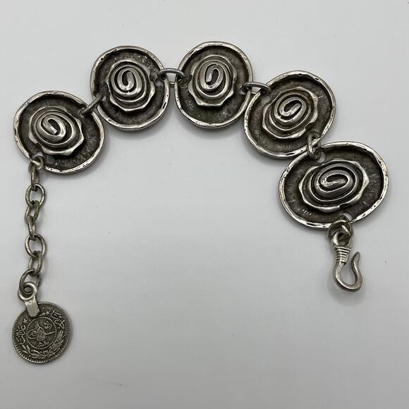 Vintage Seraglio Silver Tone Bracelet 6–7.5” • Egyptian/Middle Eastern Motif - Picture 13 of 14